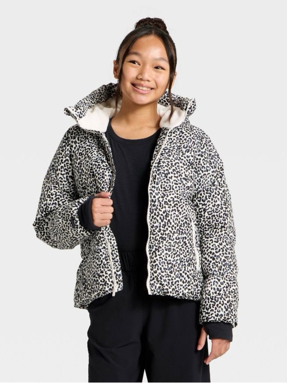 NWT All in Motion Girls Hooded Puffer Jacket Leopard Print White Black XS 4/5